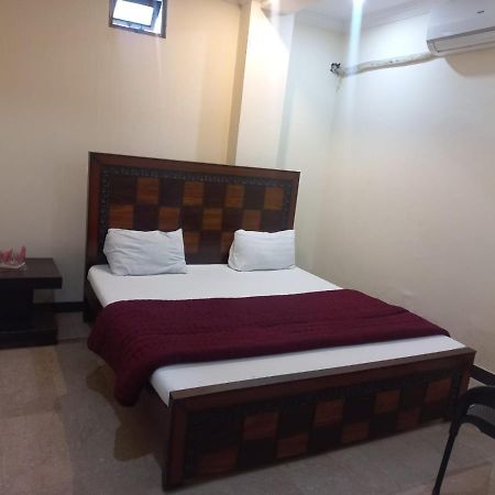 Hotel Tulip Inn Rawalpindi Exterior foto