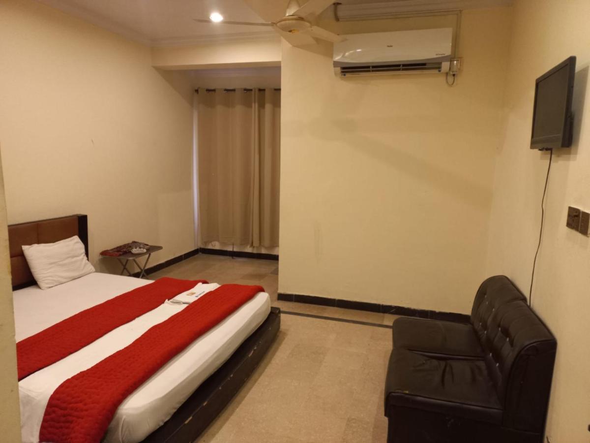 Hotel Tulip Inn Rawalpindi Exterior foto